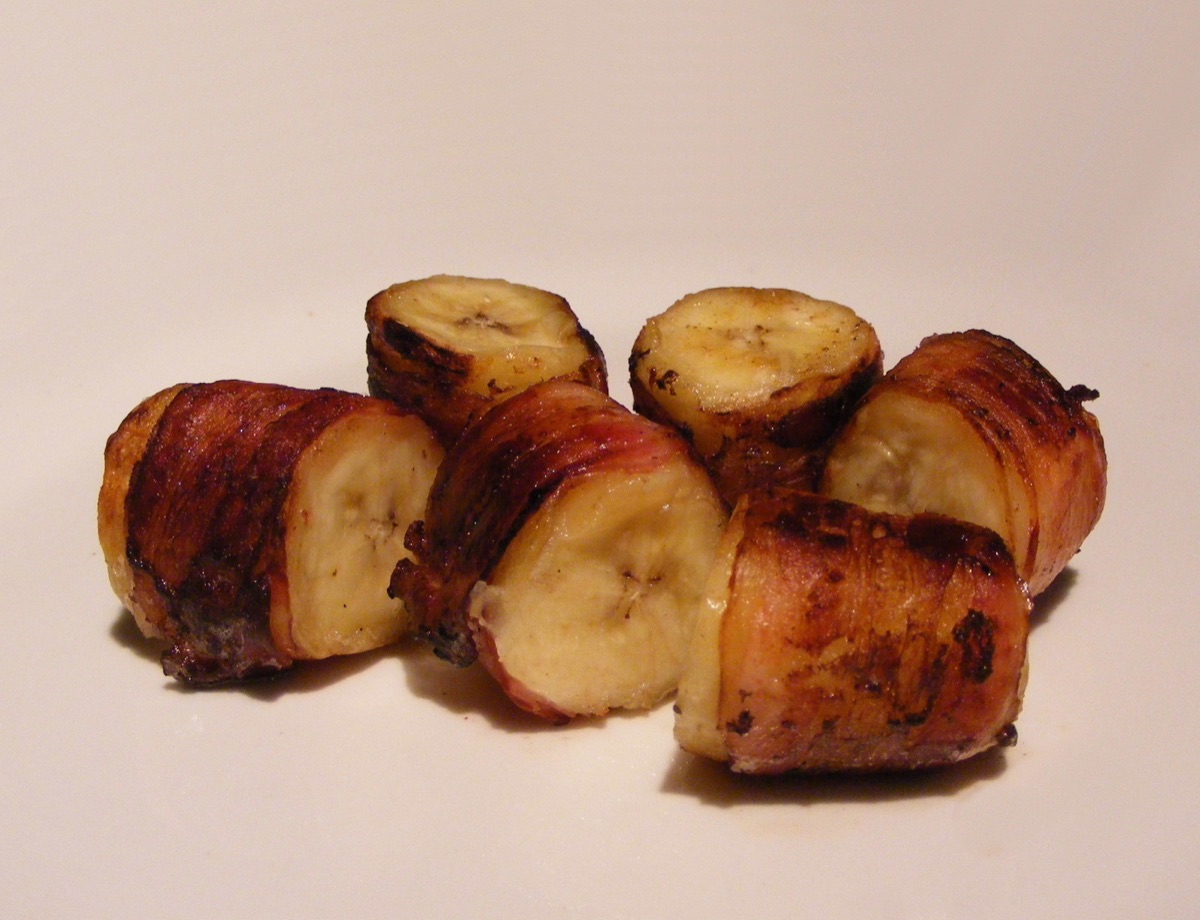 Bacon-wrapped bananas