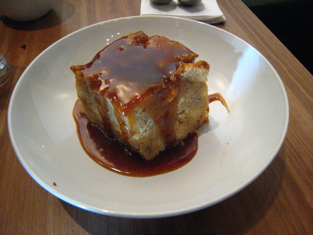 Banana bread pudding