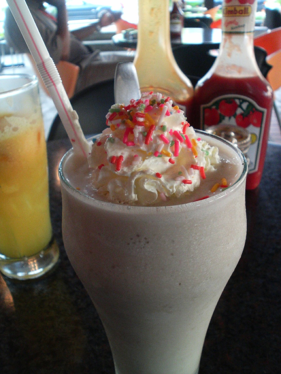 Banana milkshake