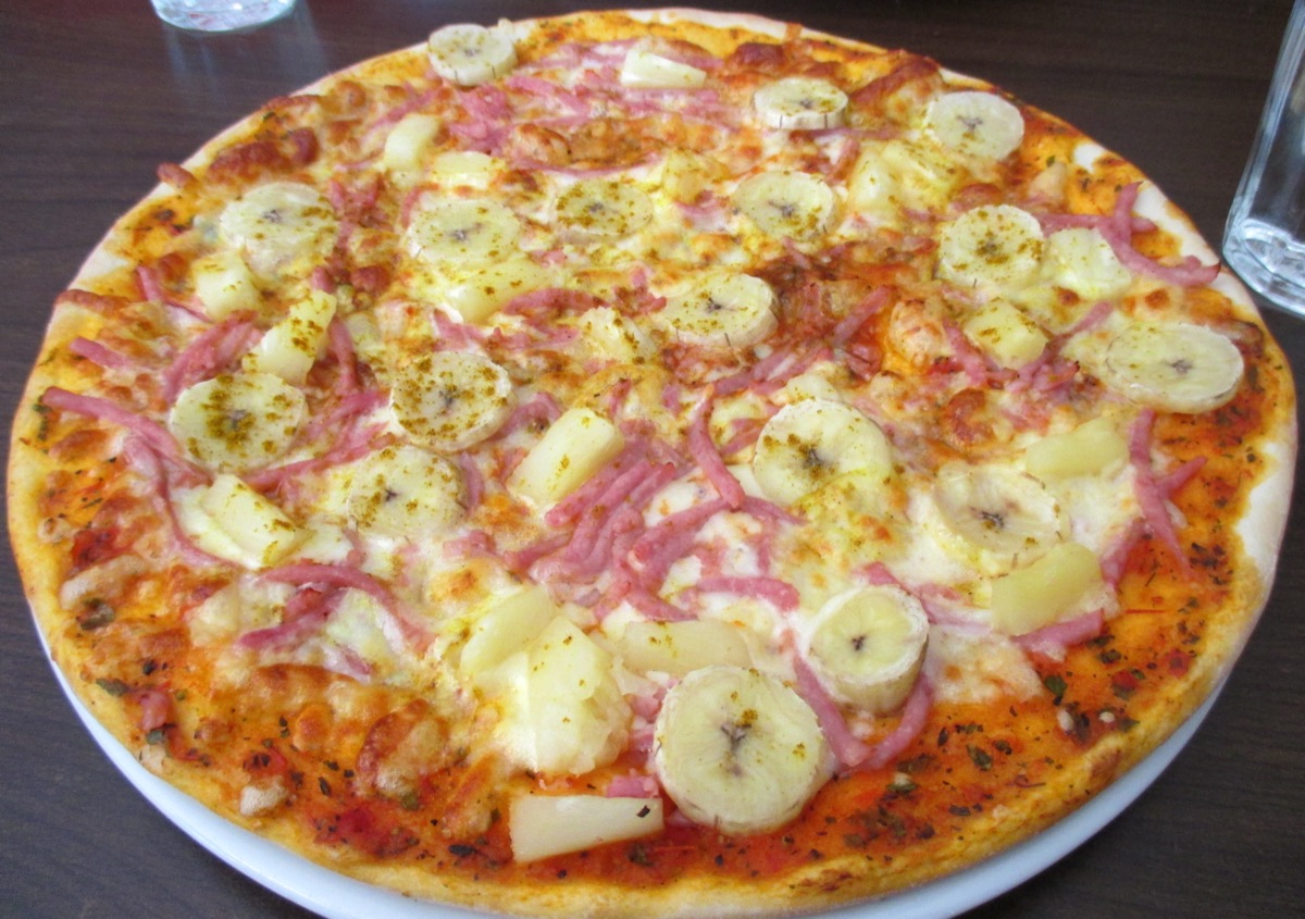 Swedish banana curry pizza